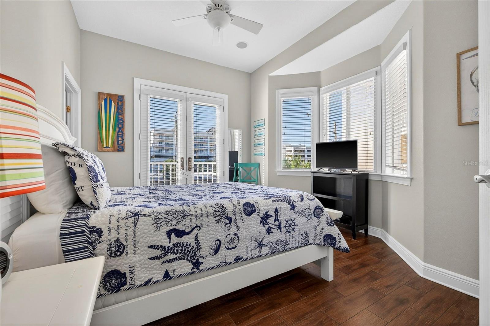 Image 19 of 30 For 620 Bayway Boulevard