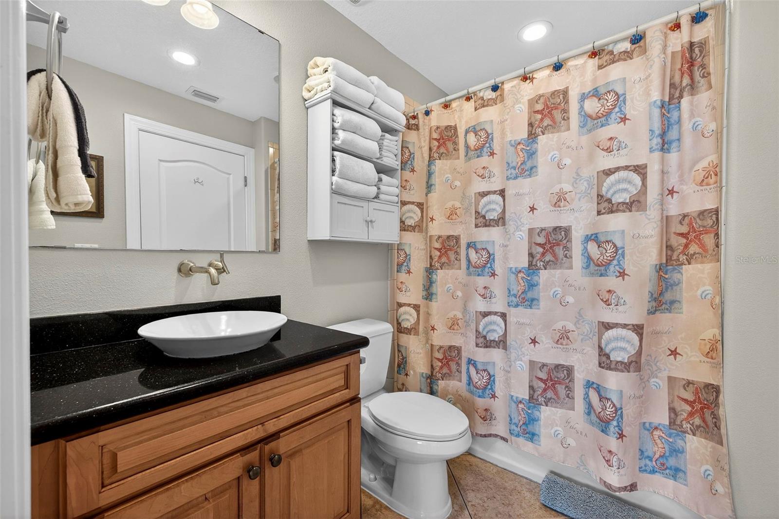 Image 20 of 30 For 620 Bayway Boulevard