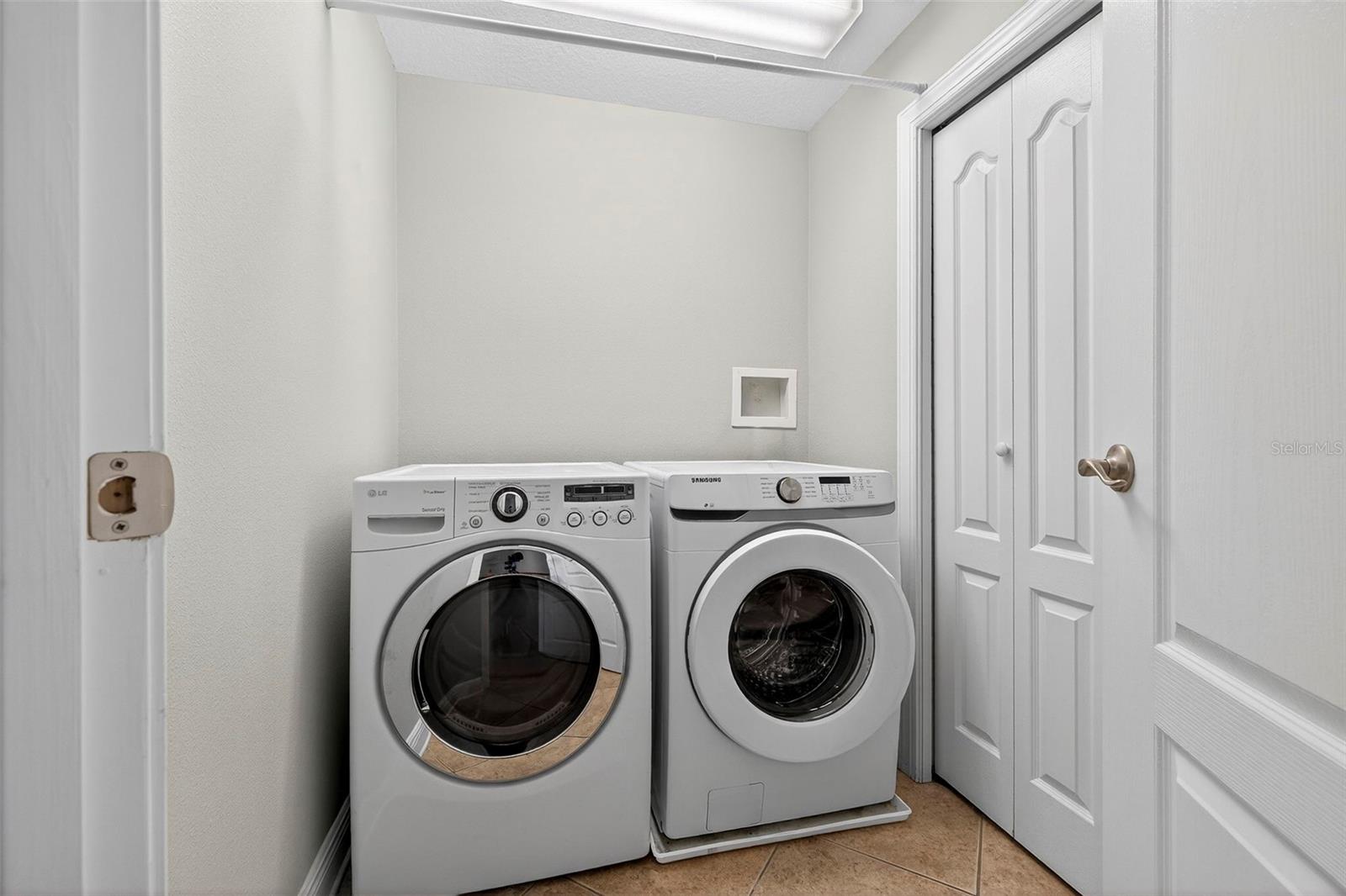 Image 21 of 30 For 620 Bayway Boulevard