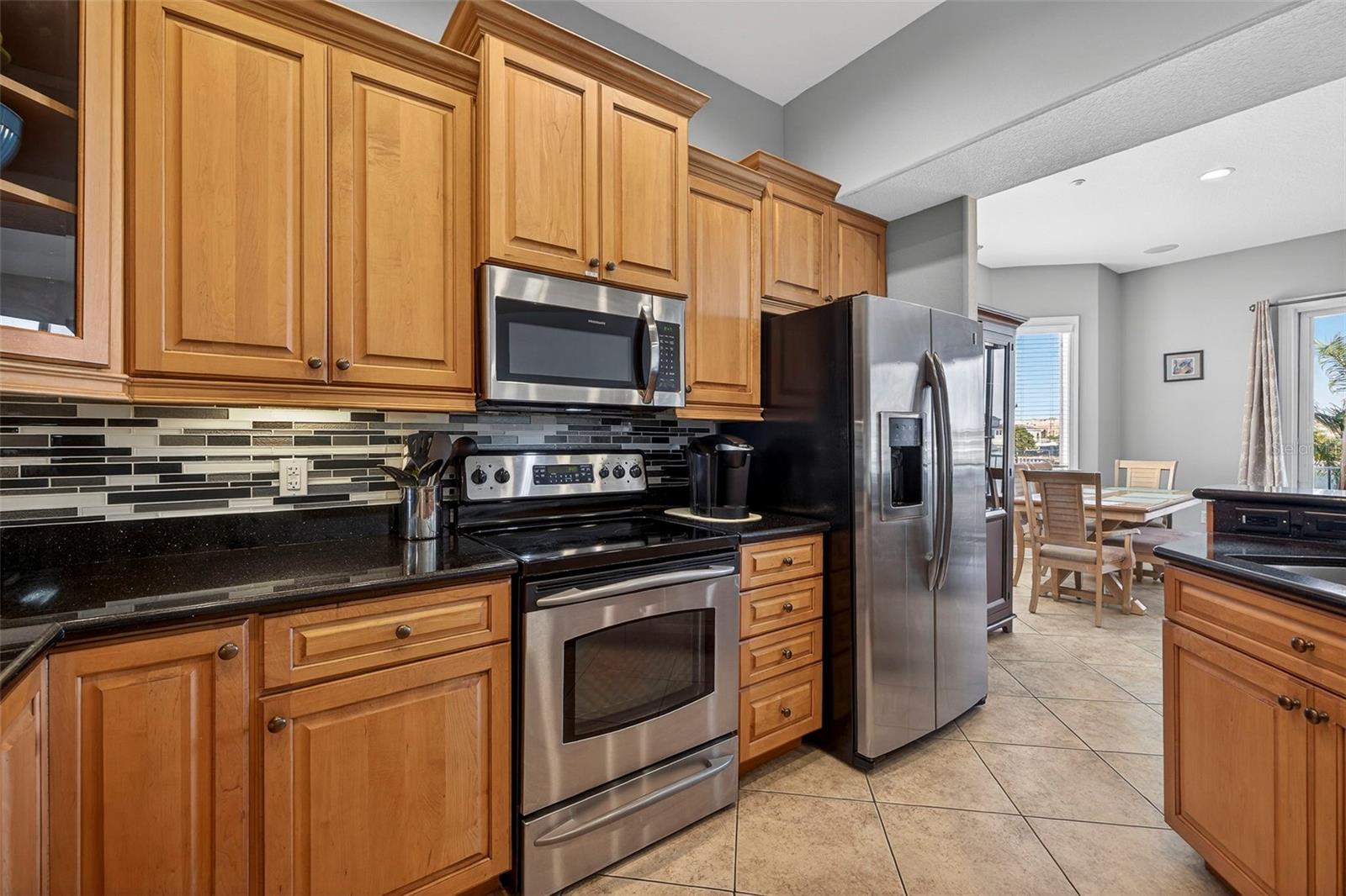 Image 8 of 30 For 620 Bayway Boulevard