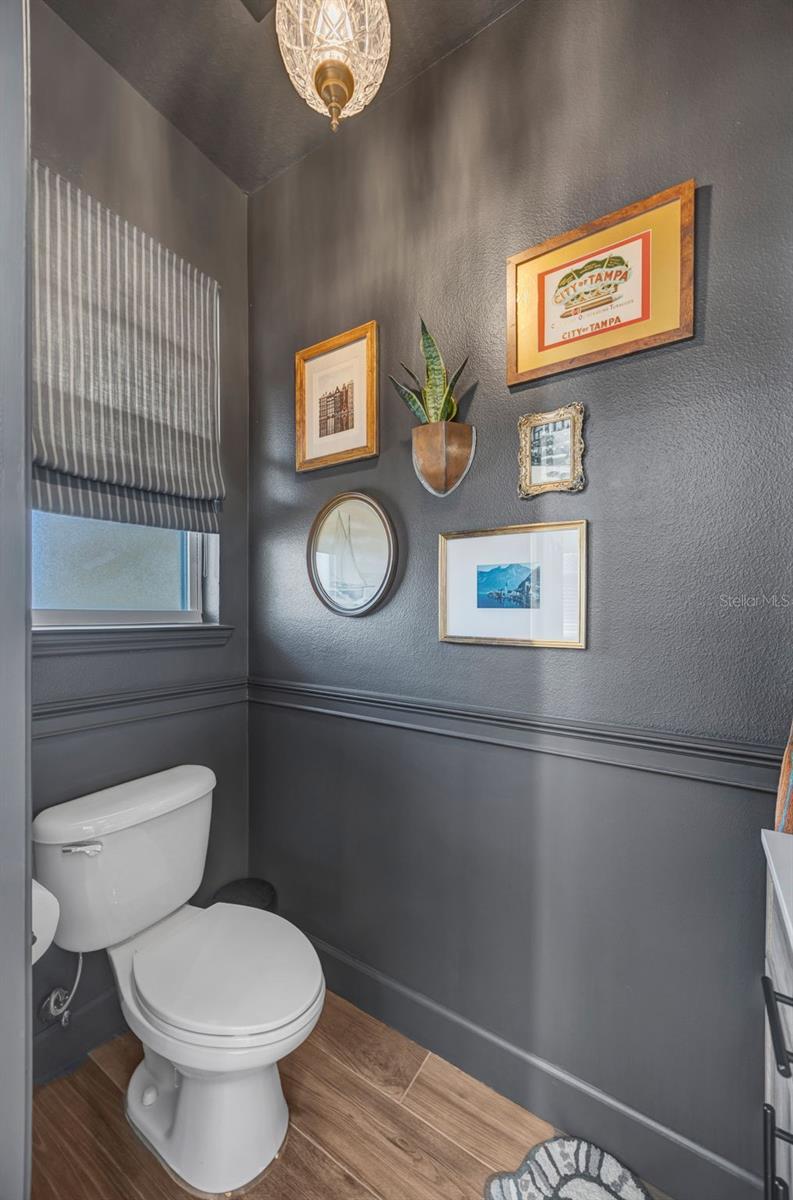 Image 13 of 32 For 4412 Algonkin Court