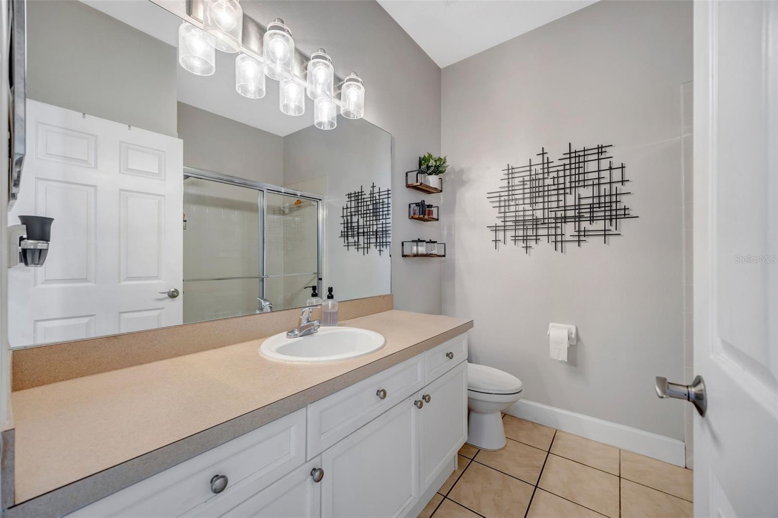 Image 19 of 32 For 4412 Algonkin Court