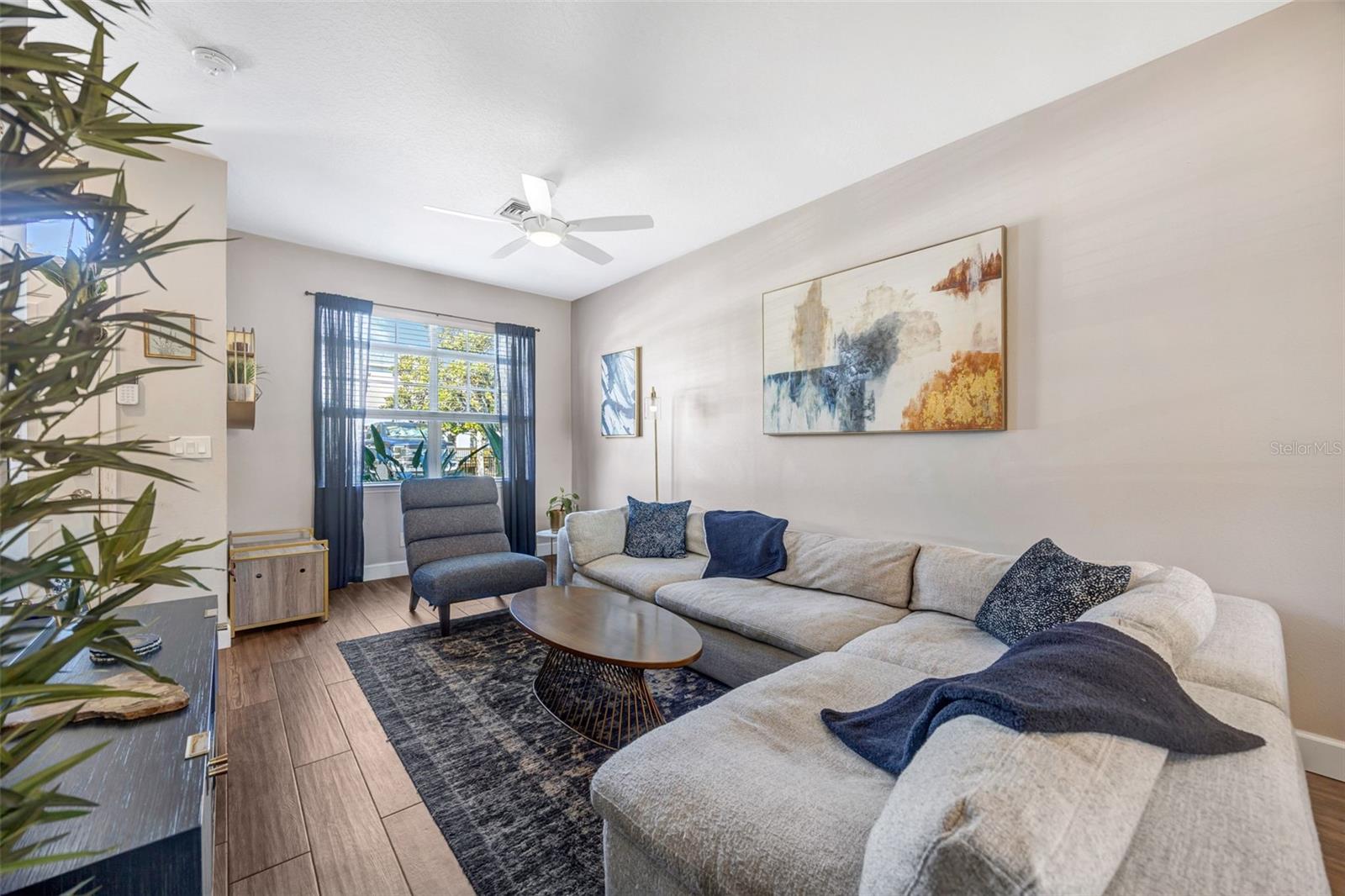 Image 4 of 32 For 4412 Algonkin Court