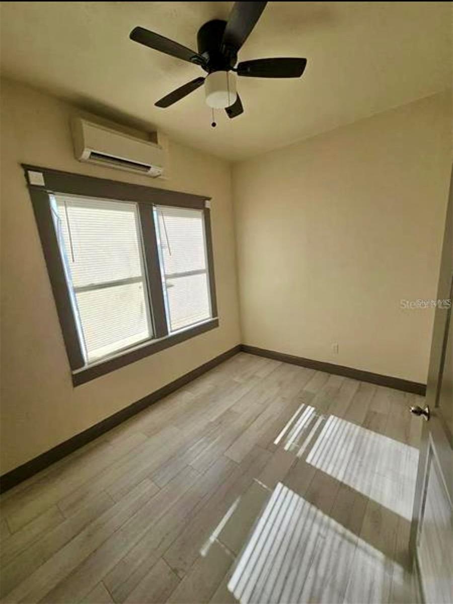 Image 37 of 54 For 1212 25th Avenue