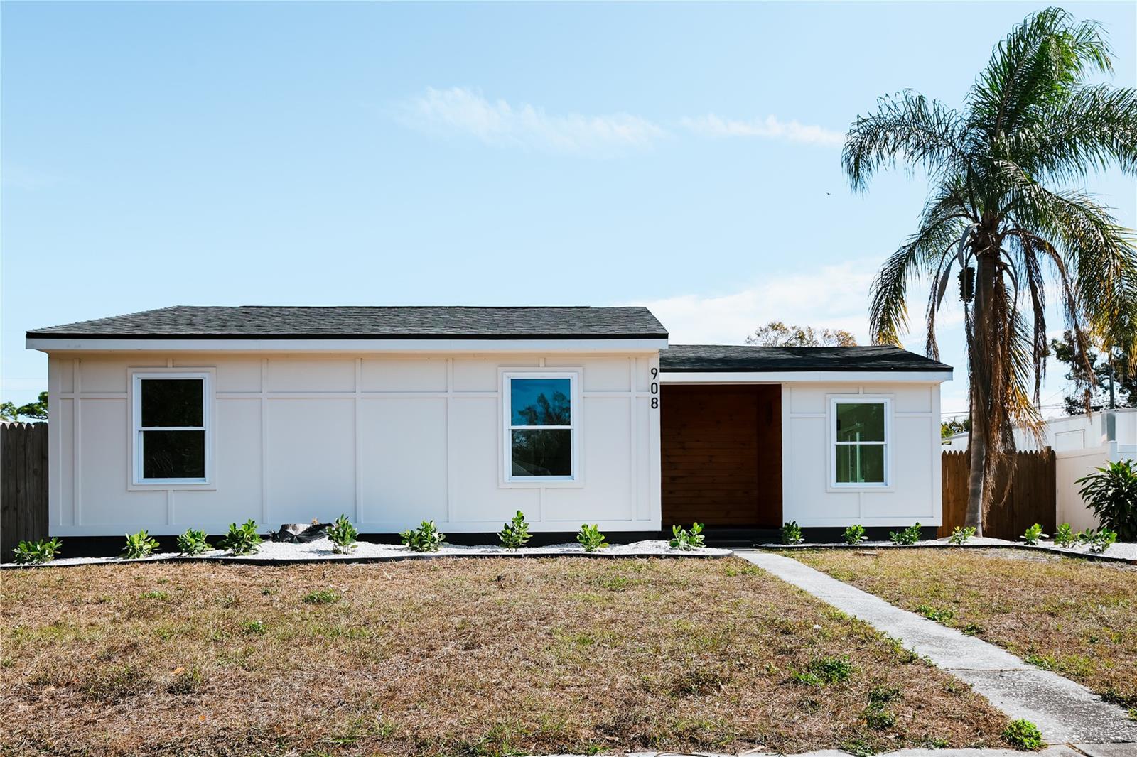 Listing photo id 0 for 908 61st Street S