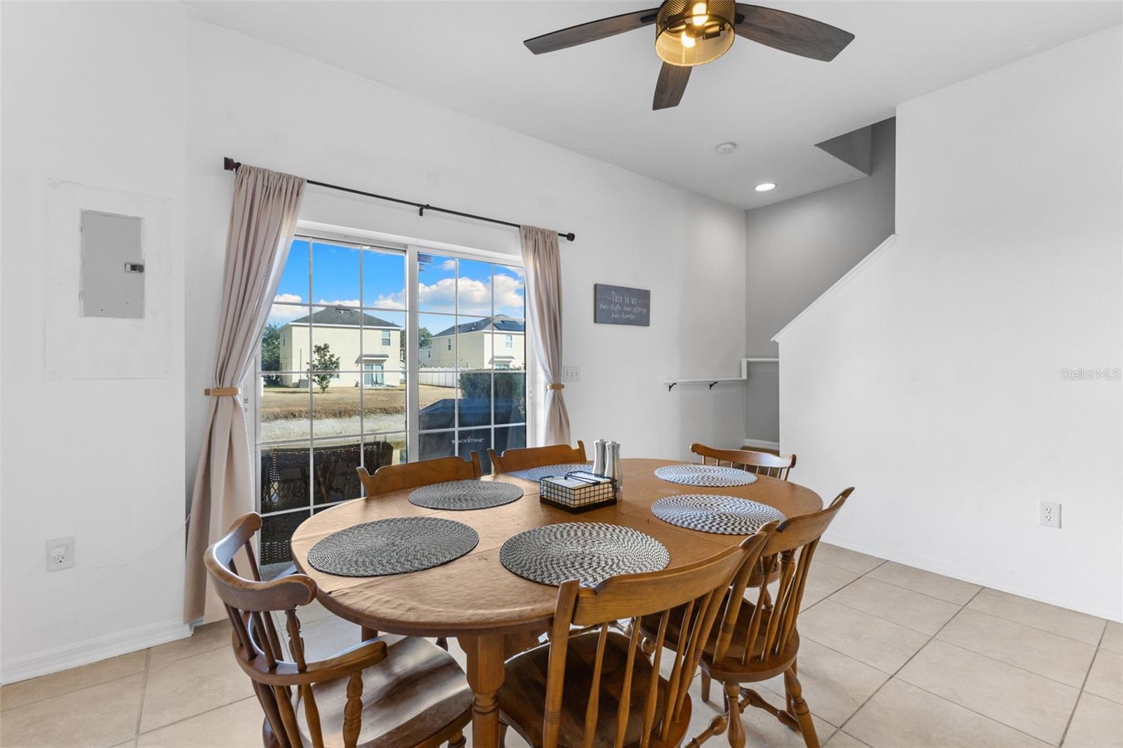 Listing photo id 12 for 1919 Greenwood Valley Drive