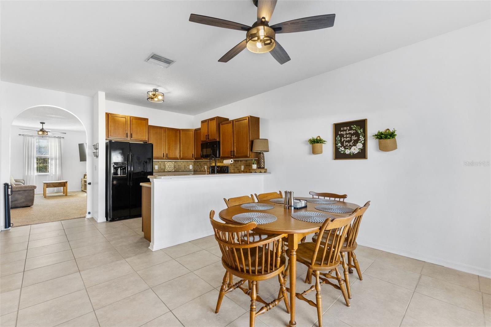 Listing photo id 13 for 1919 Greenwood Valley Drive