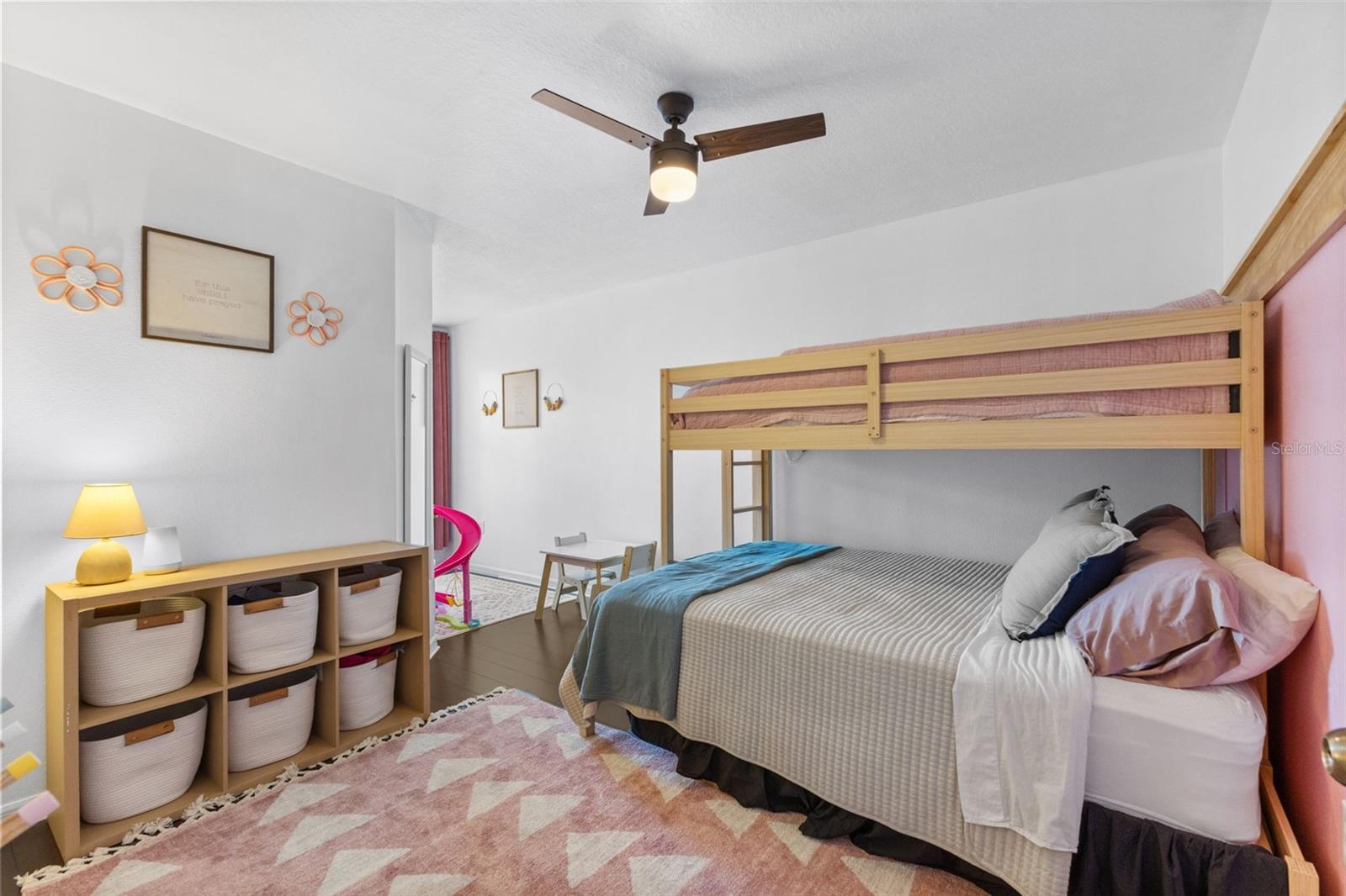 Listing photo id 18 for 1919 Greenwood Valley Drive