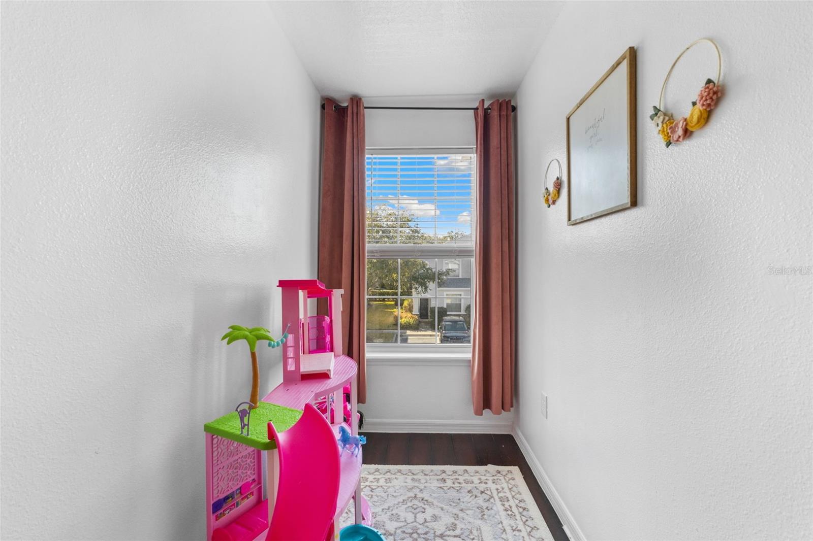 Listing photo id 19 for 1919 Greenwood Valley Drive