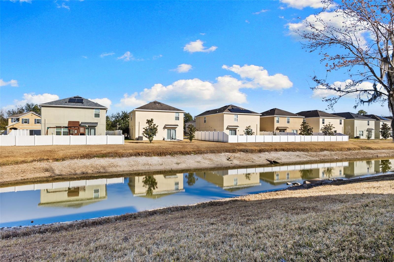 Listing photo id 25 for 1919 Greenwood Valley Drive