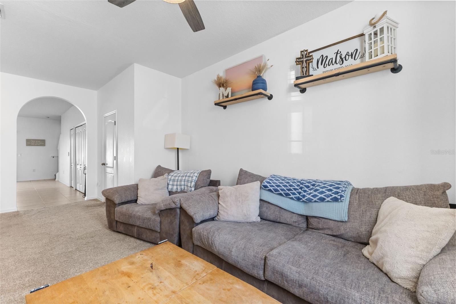 Listing photo id 4 for 1919 Greenwood Valley Drive