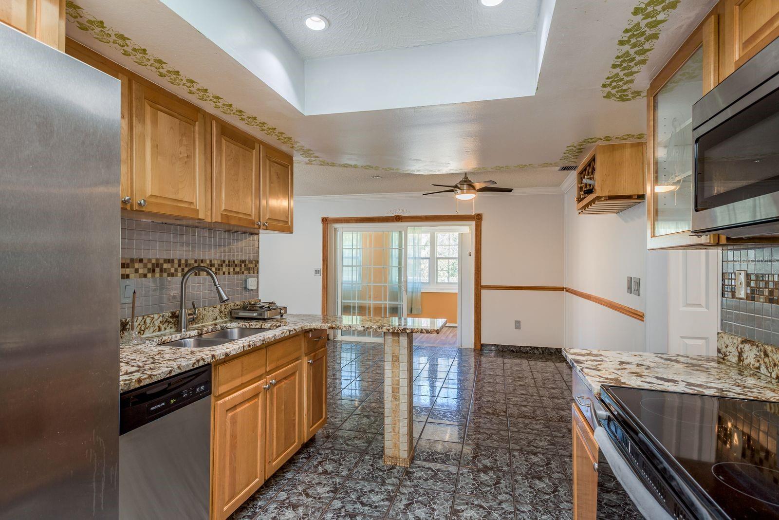 Image 18 of 39 For 7912 Soaring Trail Lane