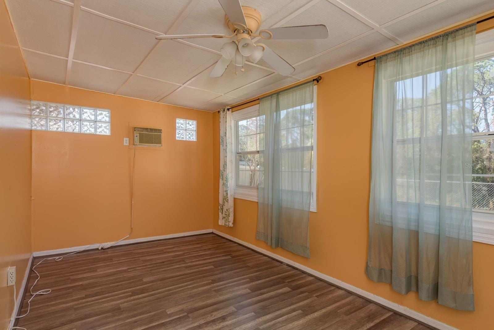 Image 31 of 39 For 7912 Soaring Trail Lane