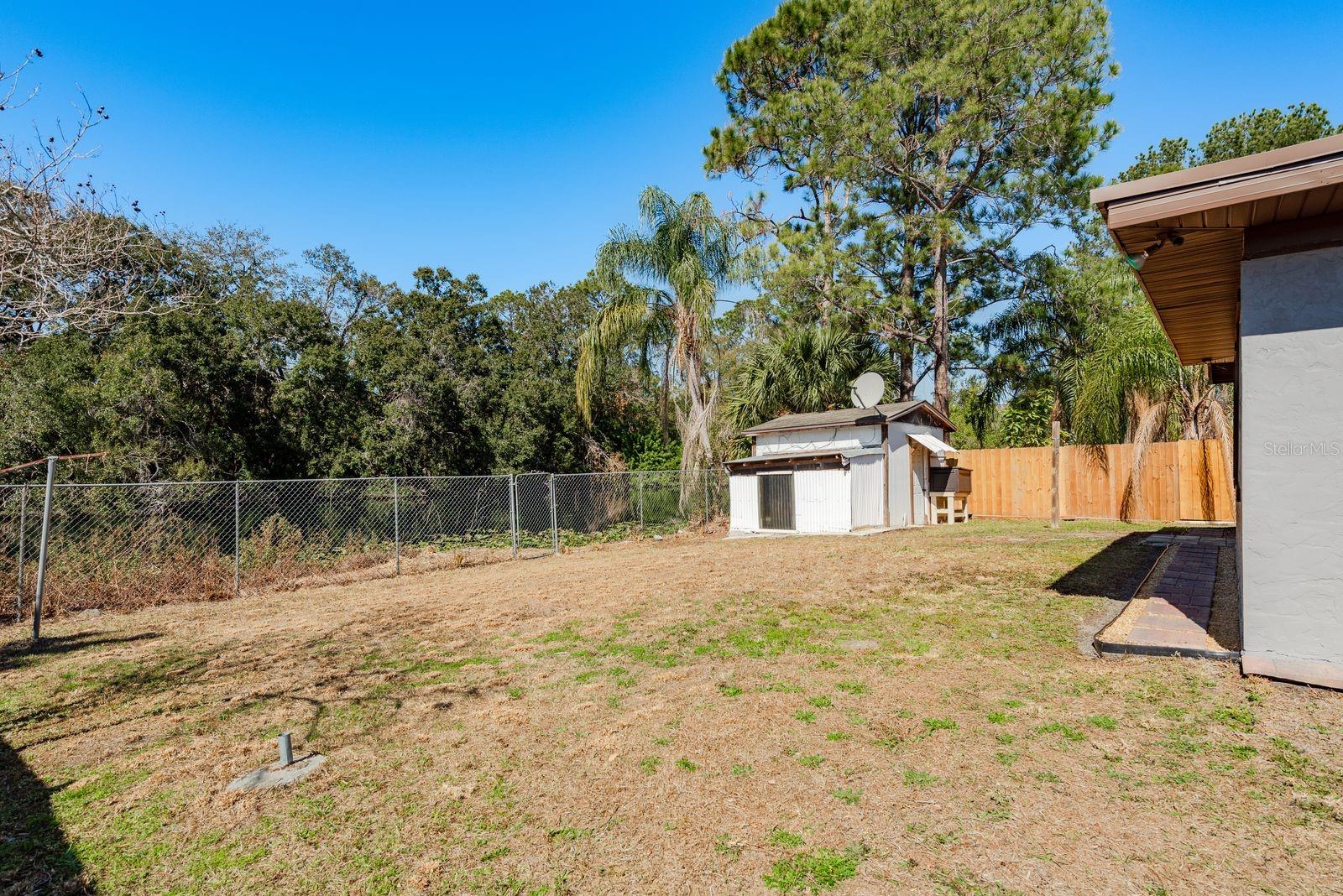 Image 35 of 39 For 7912 Soaring Trail Lane