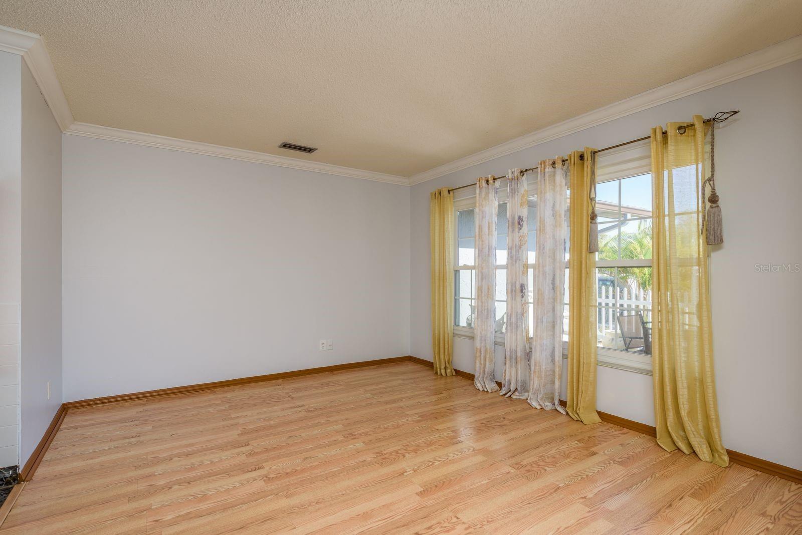 Image 7 of 39 For 7912 Soaring Trail Lane