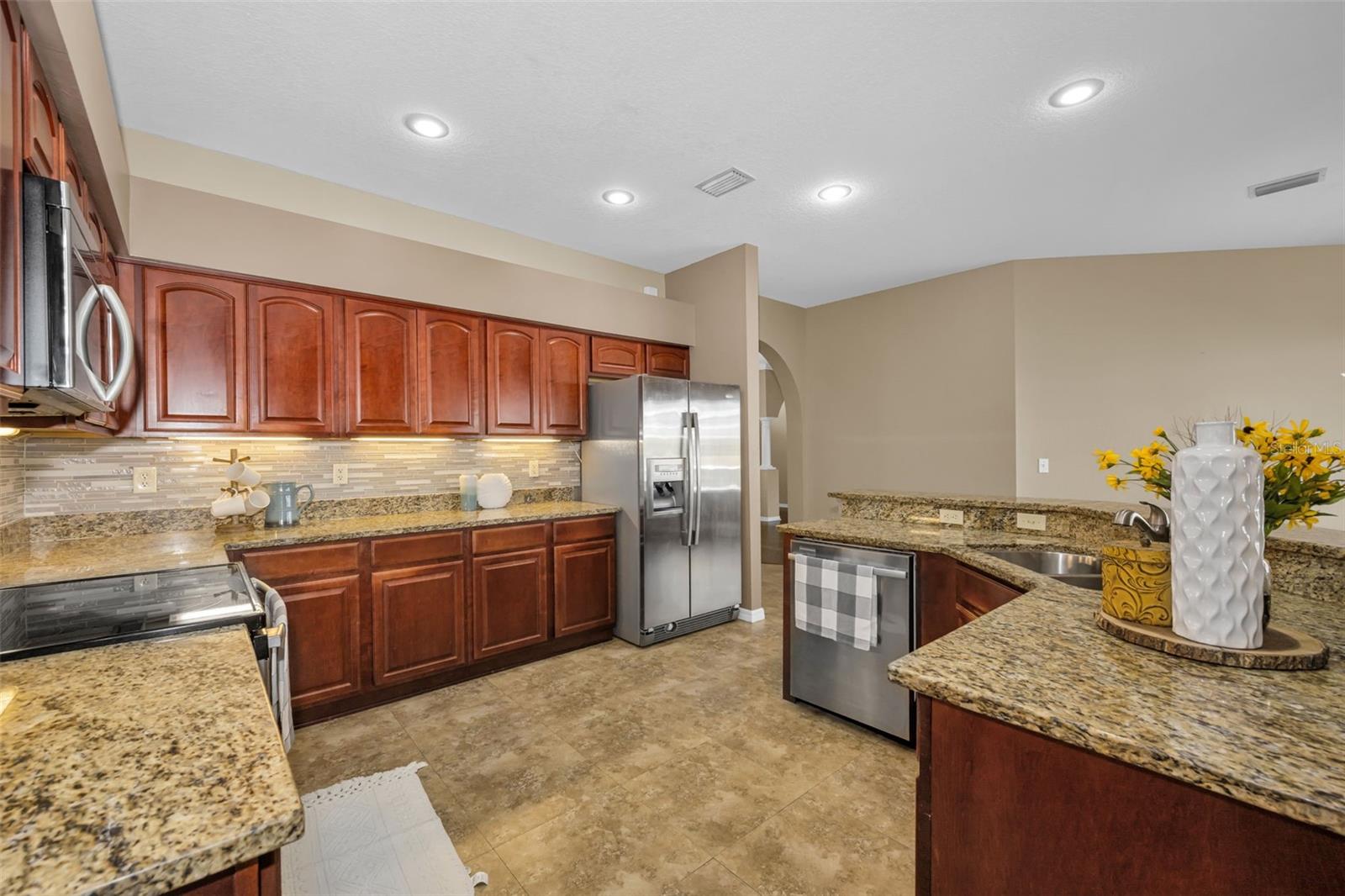 Image 14 of 73 For 4305 Harbor Lake Drive