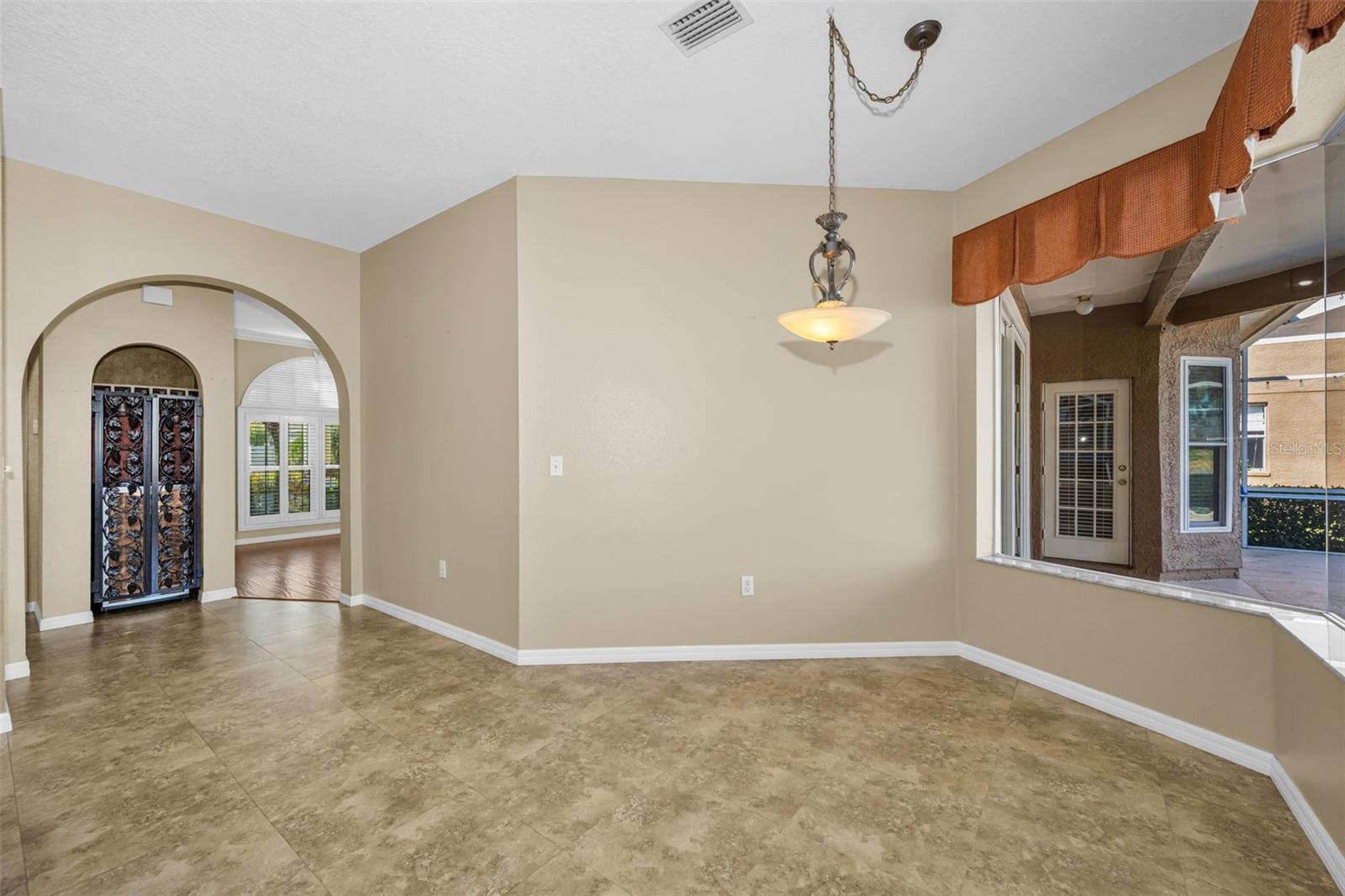 Image 18 of 73 For 4305 Harbor Lake Drive