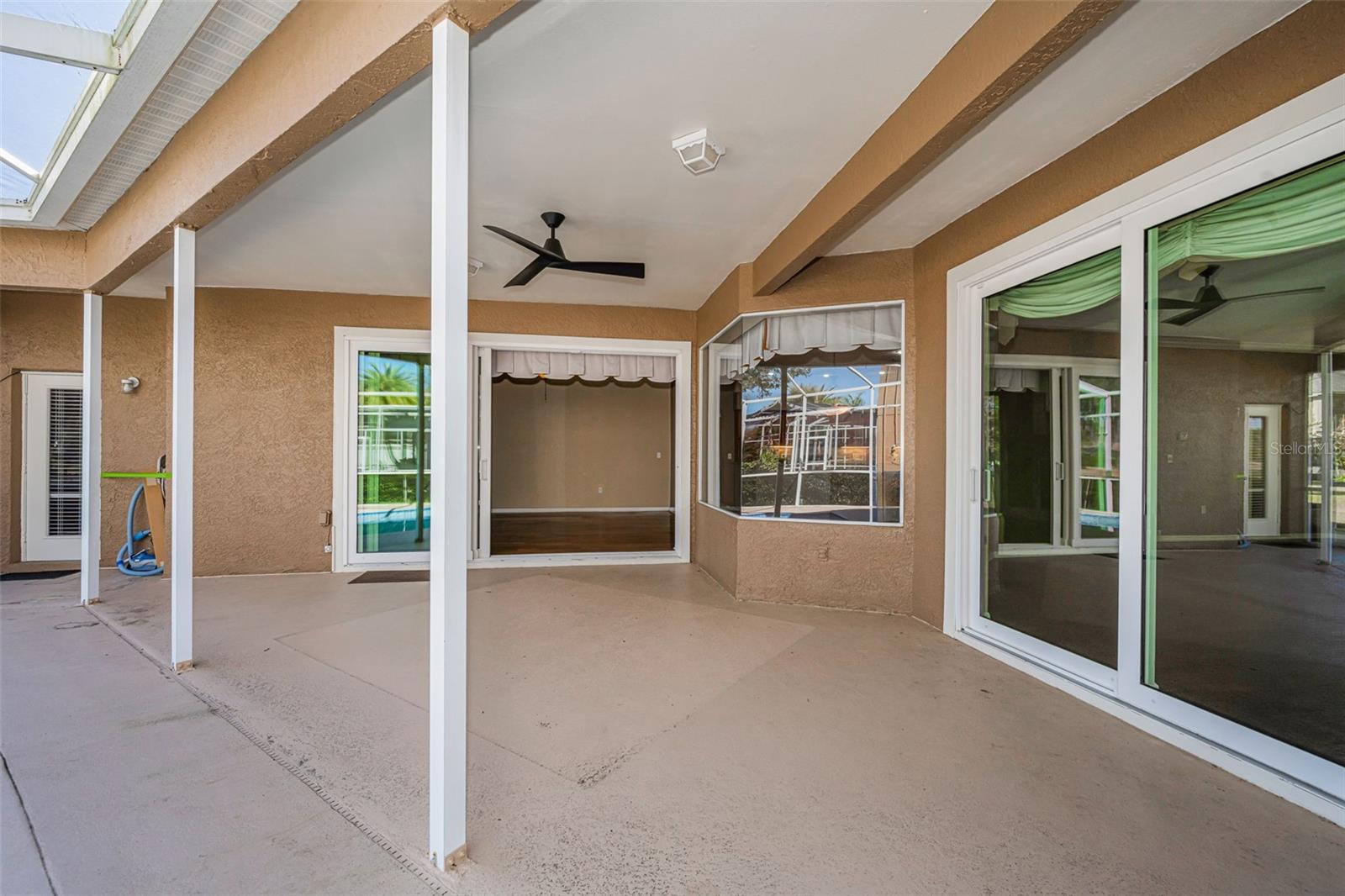 Image 44 of 73 For 4305 Harbor Lake Drive