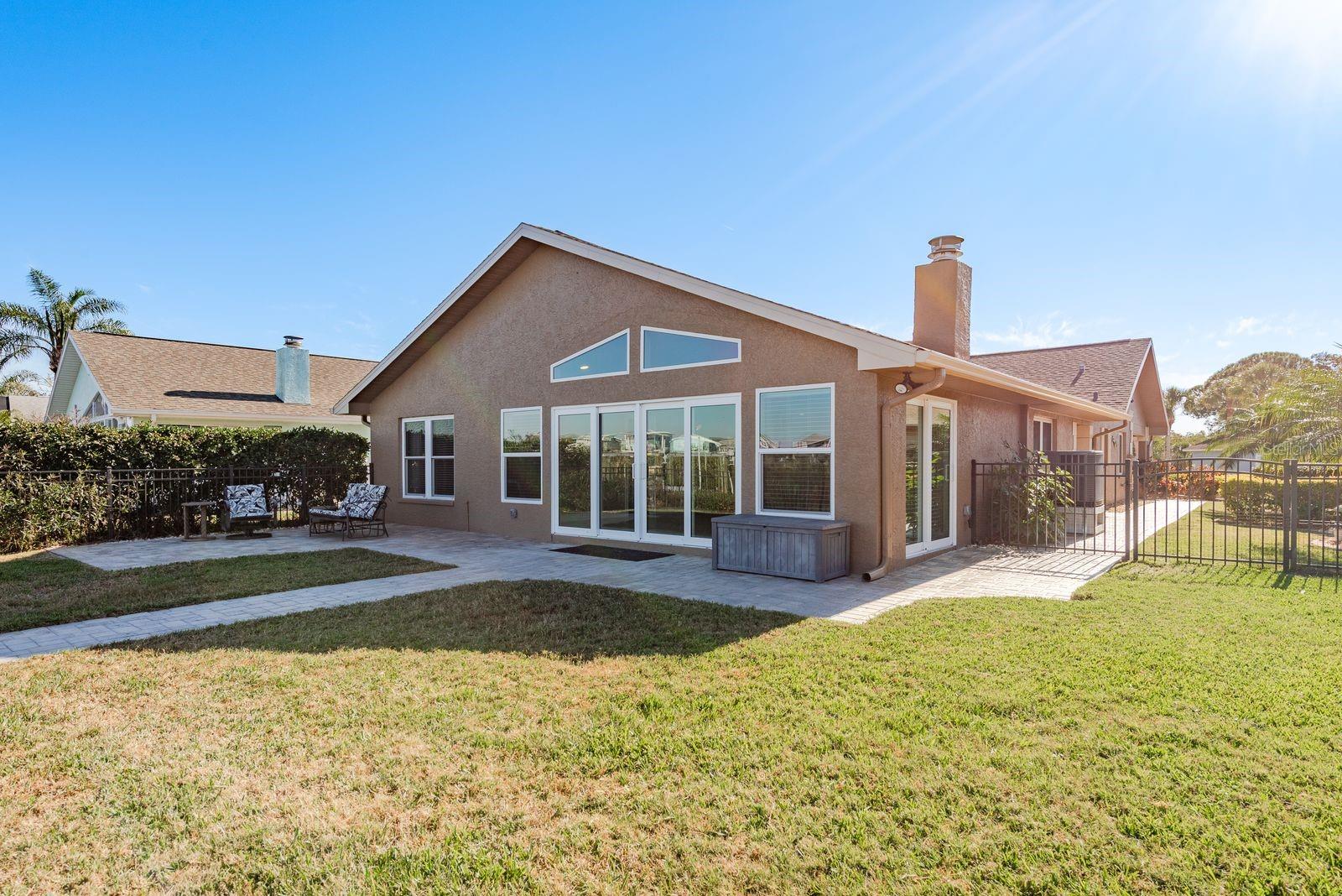 Listing photo id 37 for 4537 Rickover Court