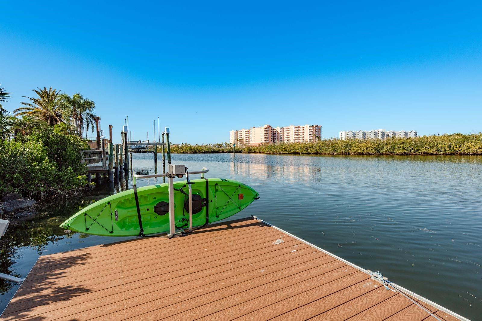 Listing photo id 40 for 4537 Rickover Court