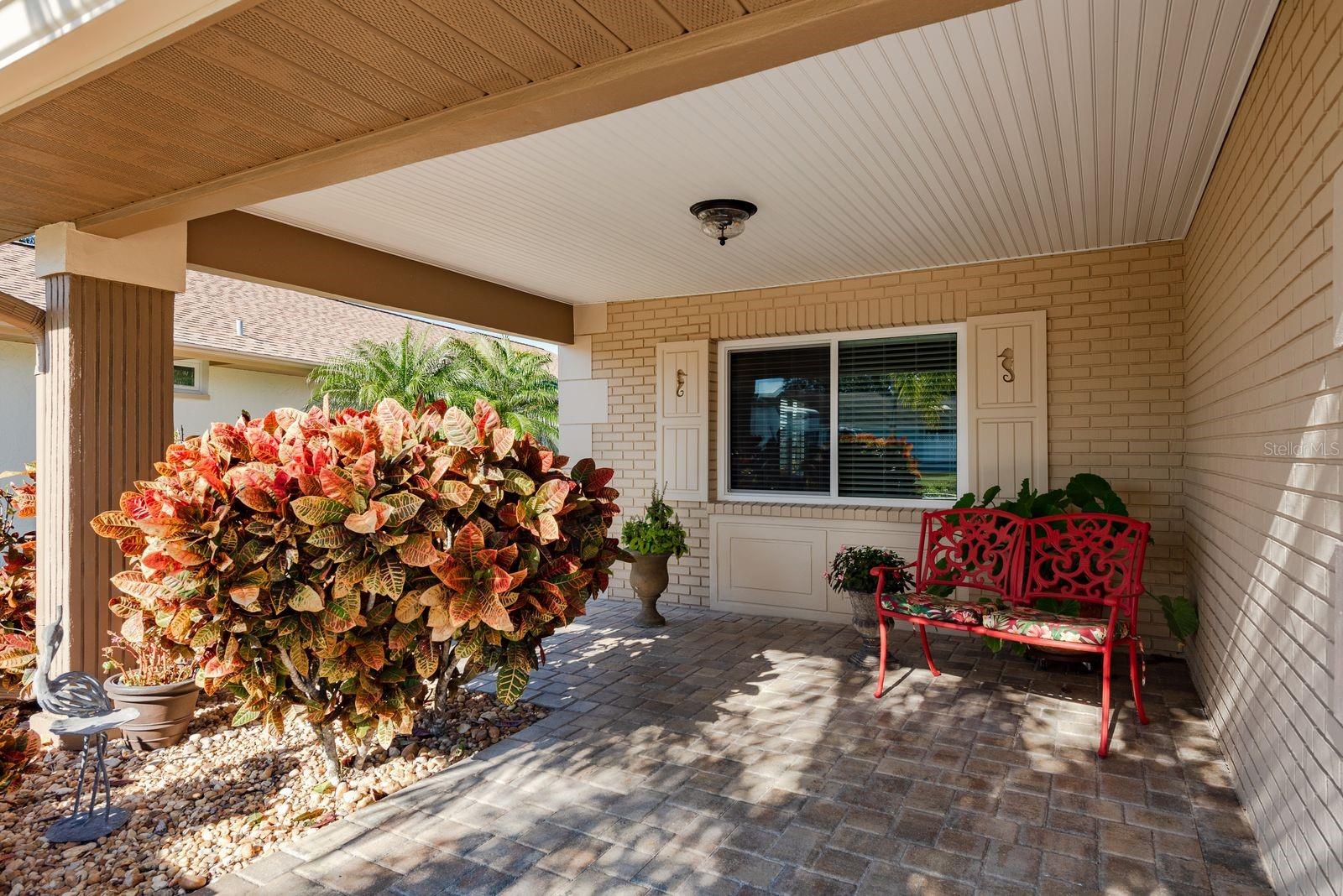 Listing photo id 5 for 4537 Rickover Court