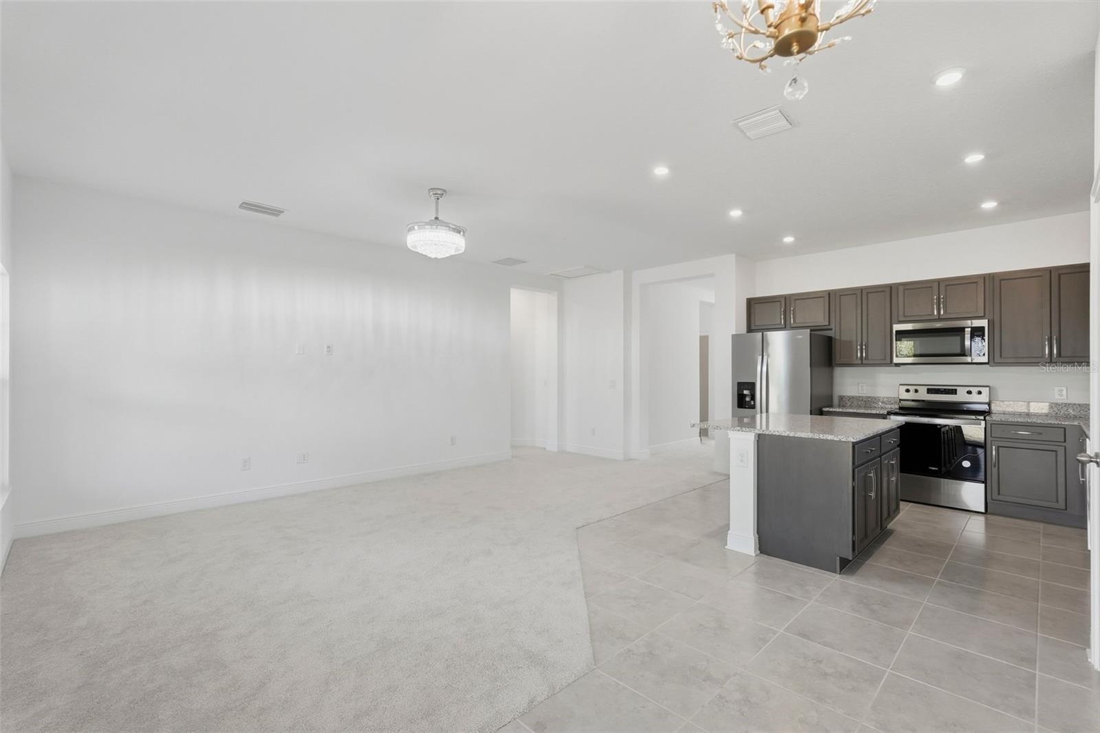 Image 14 of 30 For 3033 54th Avenue N