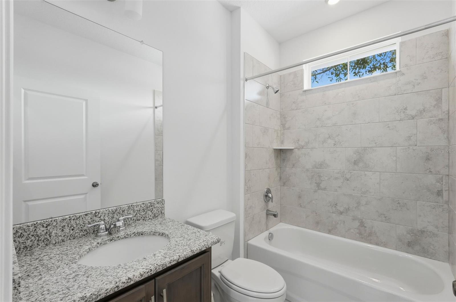 Image 21 of 30 For 3033 54th Avenue N