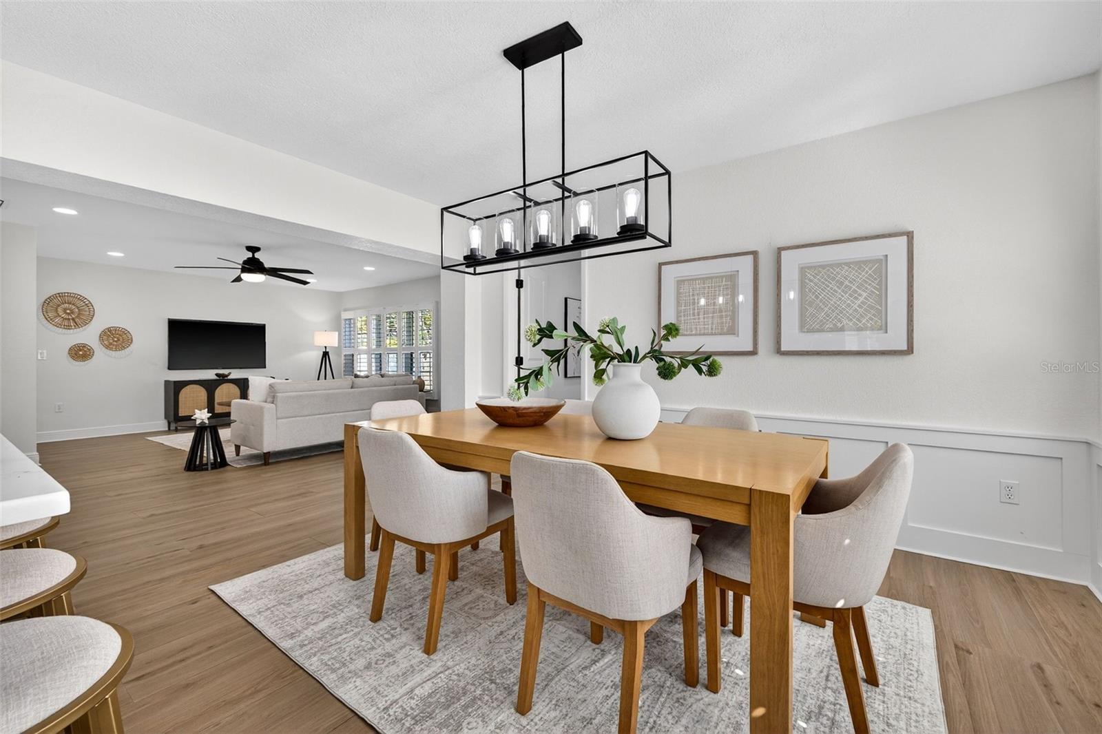 Image 12 of 40 For 939 39th Avenue Ne