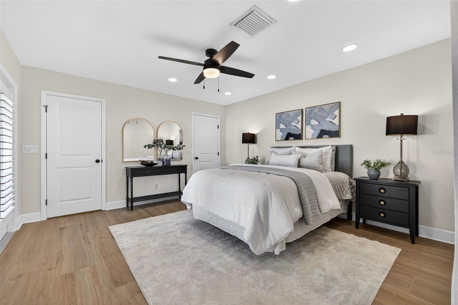 Image 19 of 40 For 939 39th Avenue Ne