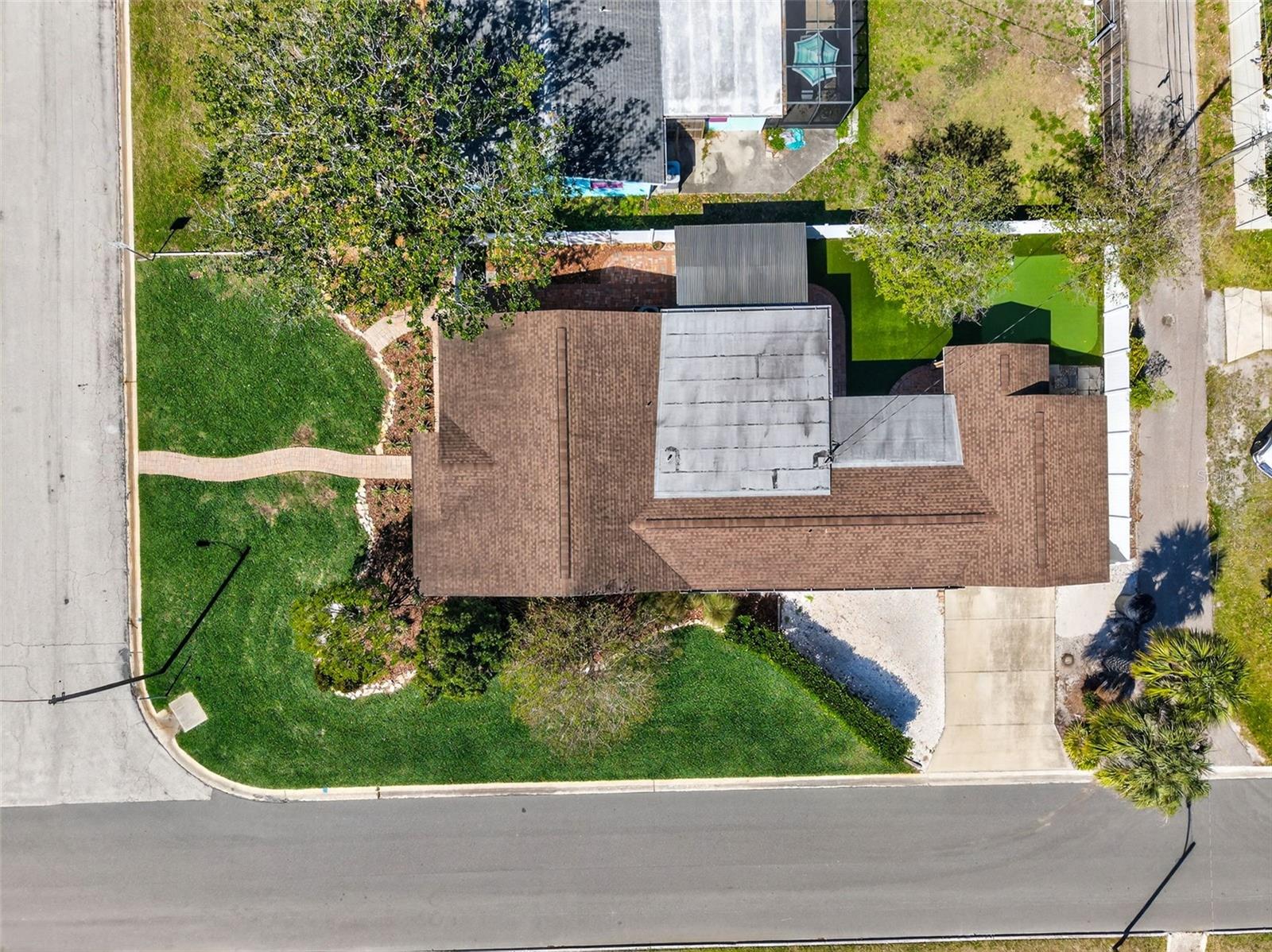 Image 37 of 40 For 939 39th Avenue Ne