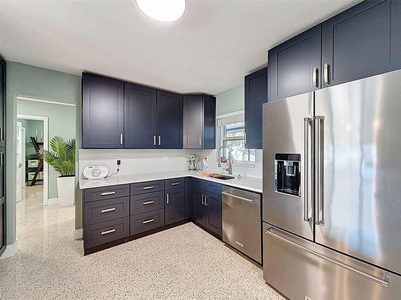 Image 16 of 45 For 2269 Carolyn Drive