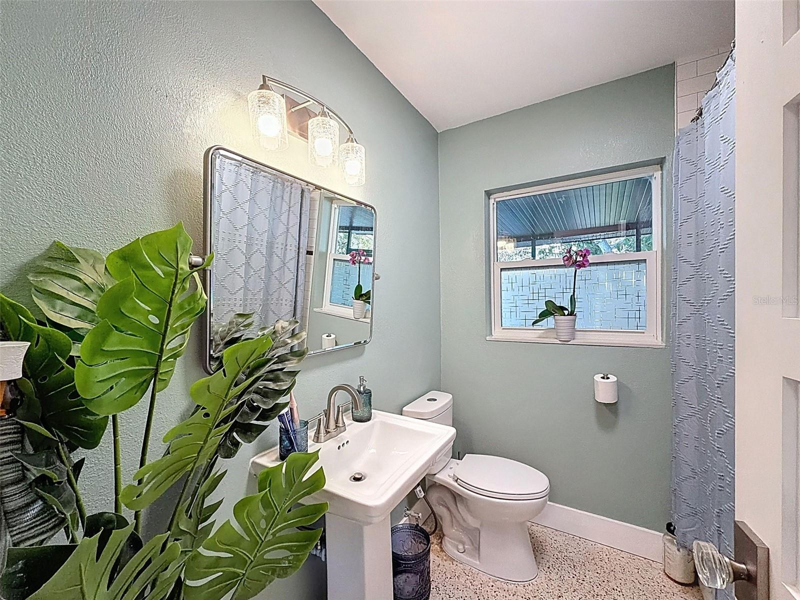 Image 25 of 45 For 2269 Carolyn Drive