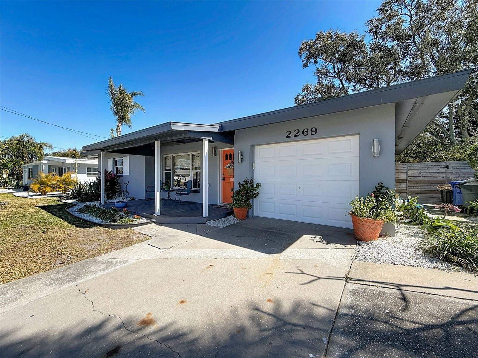 Image 5 of 45 For 2269 Carolyn Drive