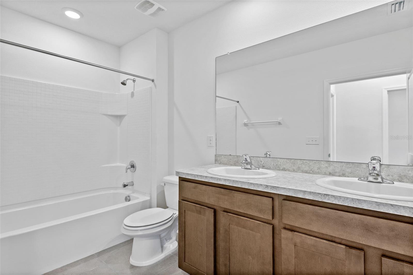 Image 22 of 31 For 16549 Secret Meadow Drive