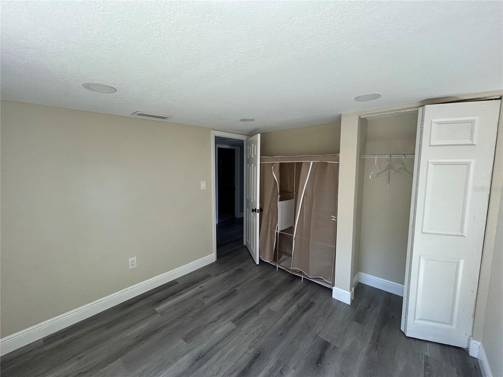 Image 13 of 21 For 2119 Ellicott