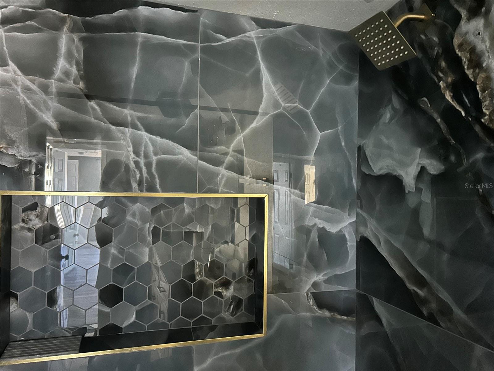 Image 17 of 21 For 2119 Ellicott