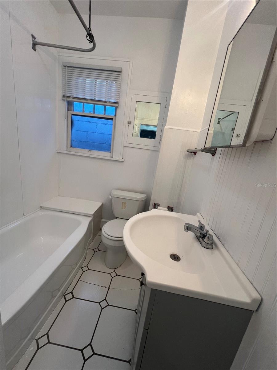 Image 10 of 12 For 1300 Dr Martin Luther King Jr Street S