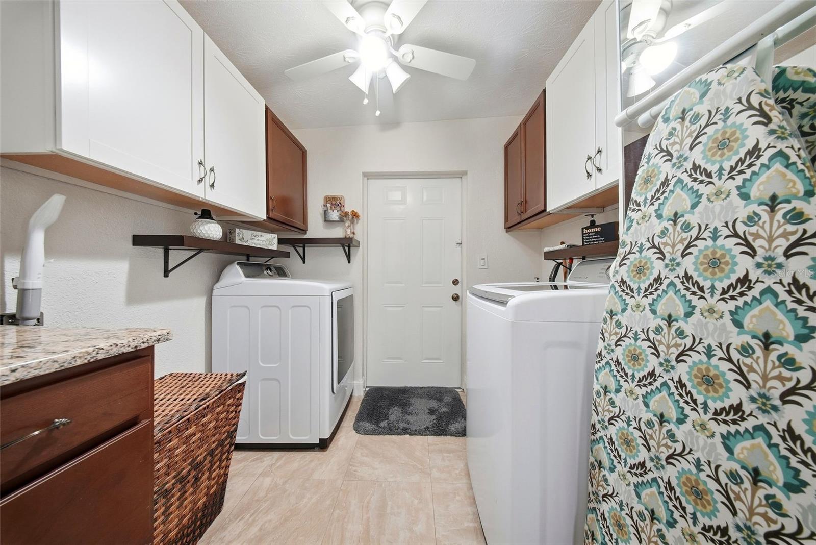 Image 38 of 65 For 5950 49 Avenue N