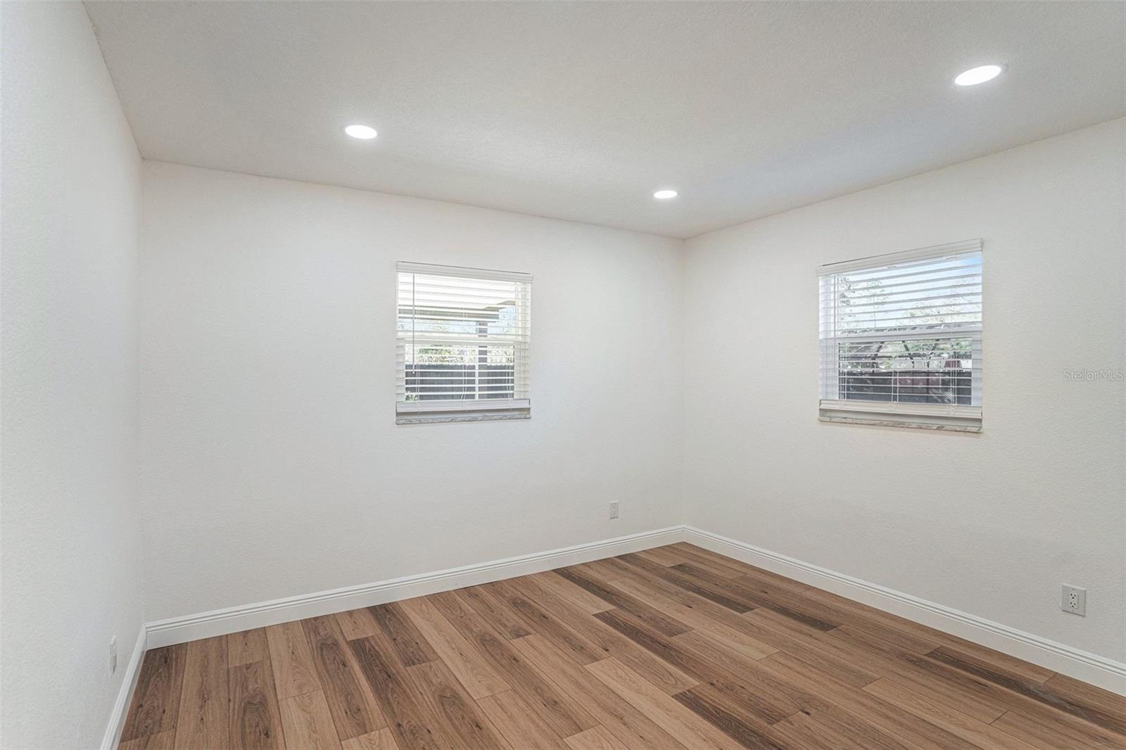 Image 20 of 33 For 7414 Van Dyke Road