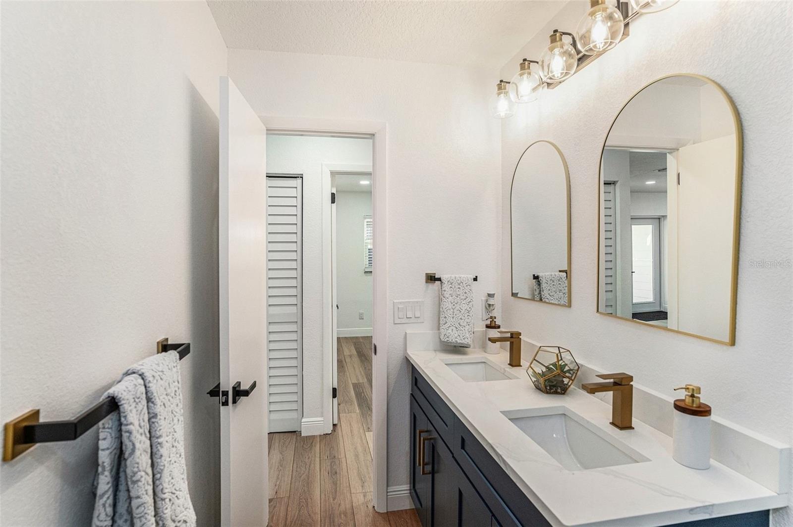 Image 28 of 33 For 7414 Van Dyke Road