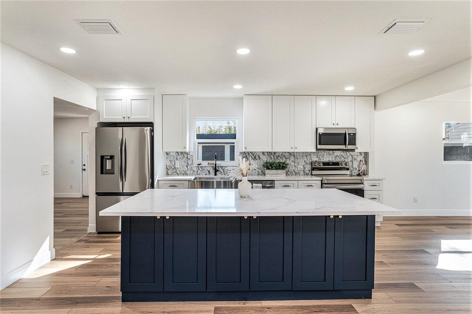 Image 3 of 33 For 7414 Van Dyke Road