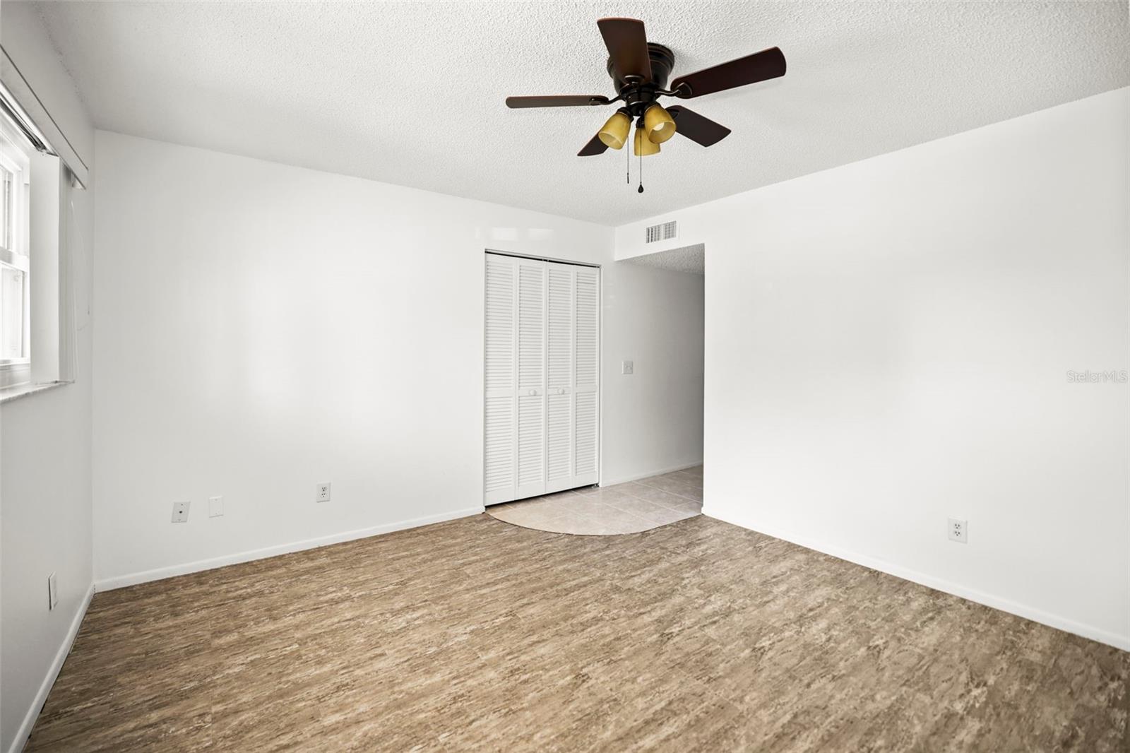 Image 10 of 56 For 2222 Norwegian Drive 16