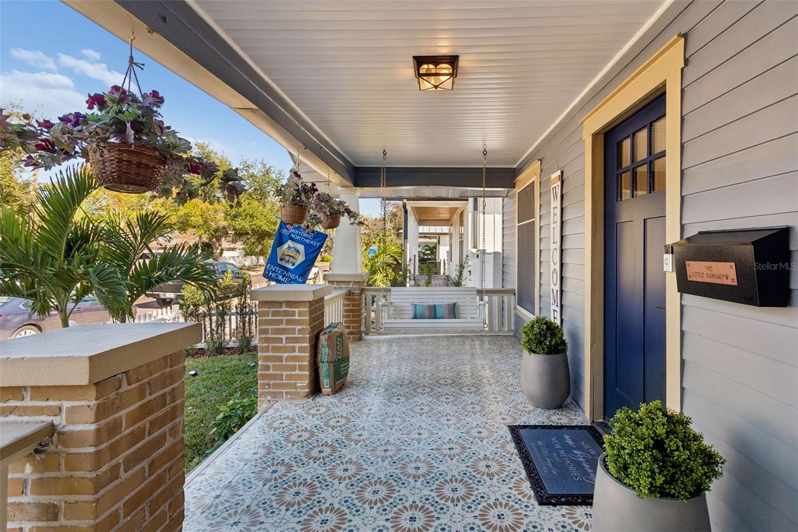 Image 11 of 42 For 322 11th Avenue N