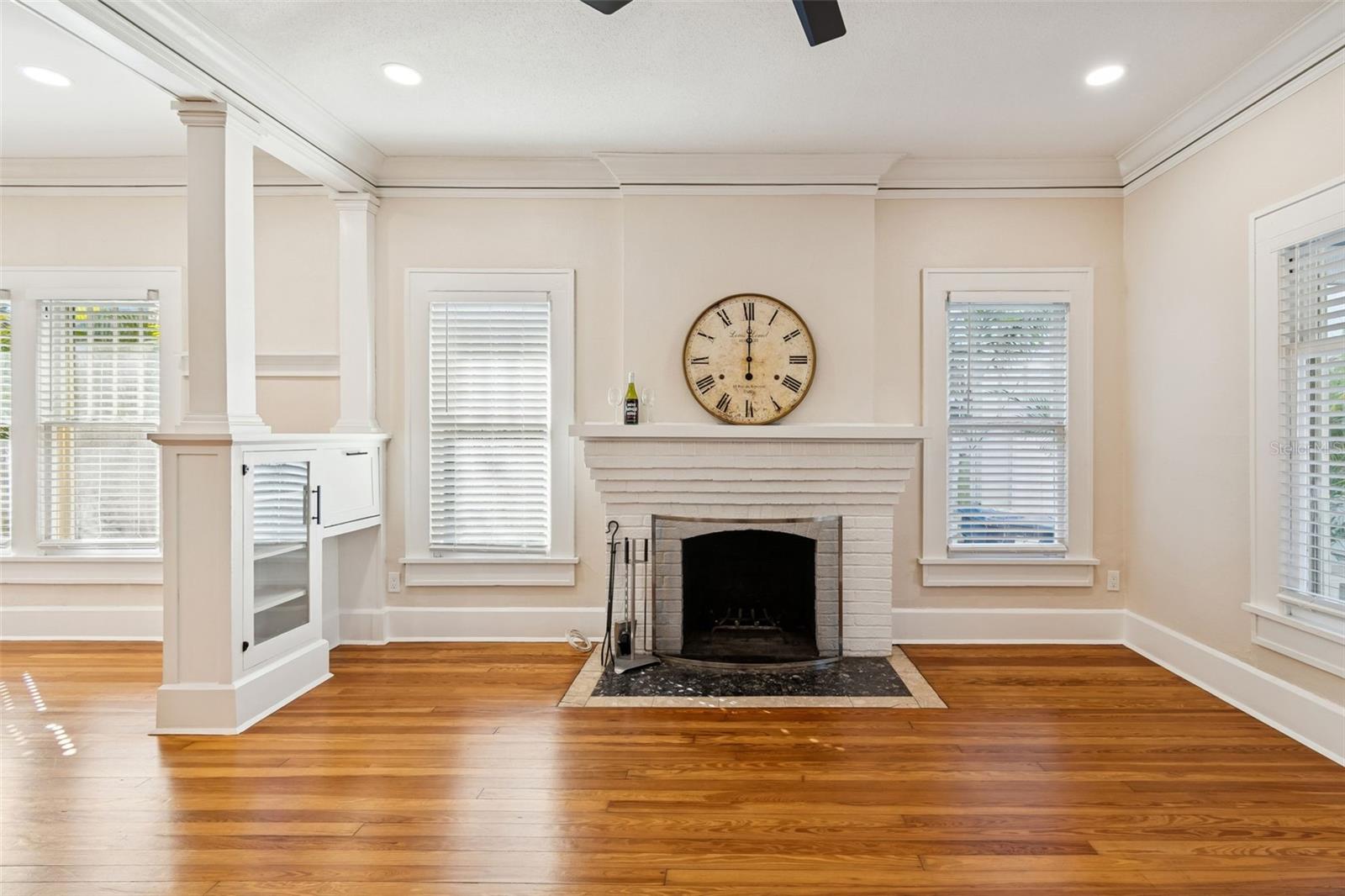 Image 13 of 42 For 322 11th Avenue N