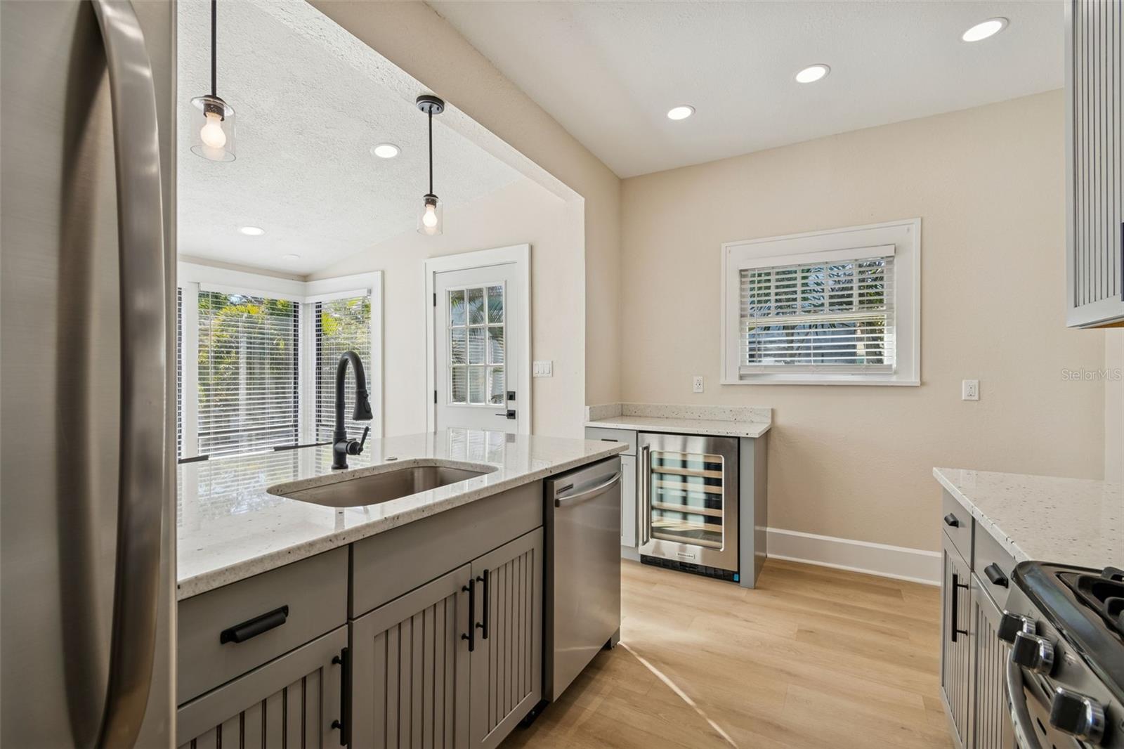 Image 20 of 42 For 322 11th Avenue N