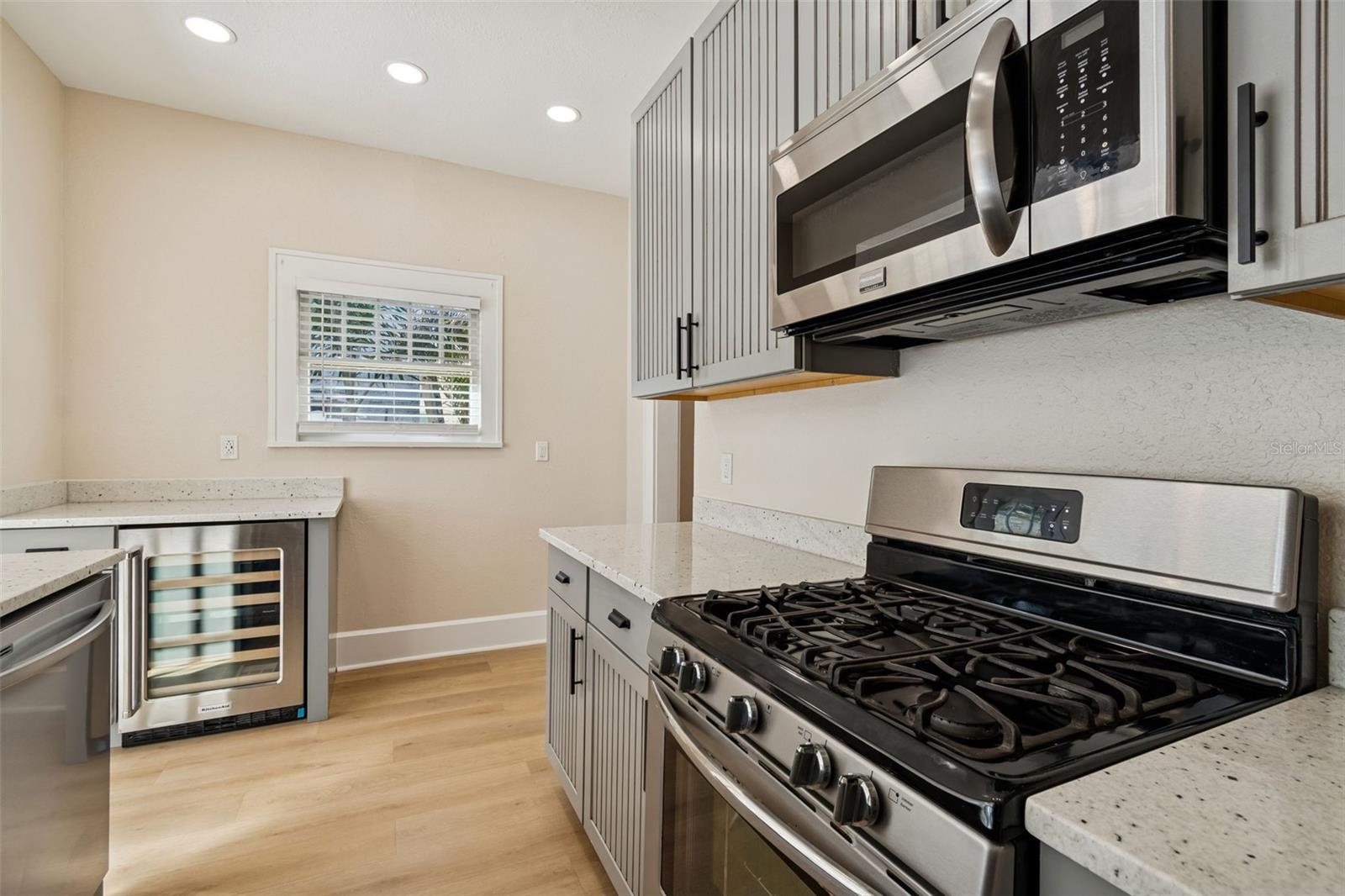 Image 21 of 42 For 322 11th Avenue N