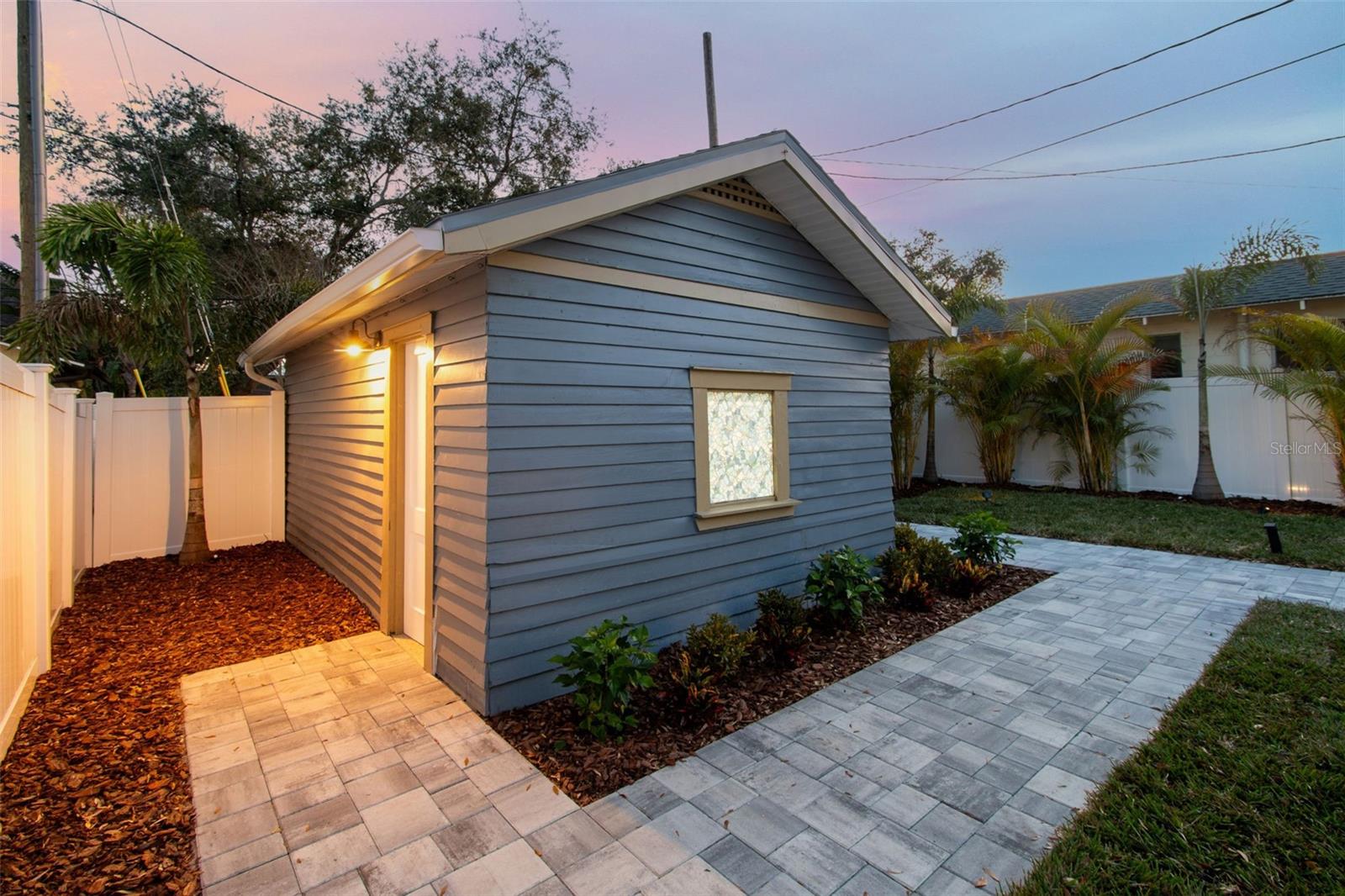 Image 35 of 42 For 322 11th Avenue N