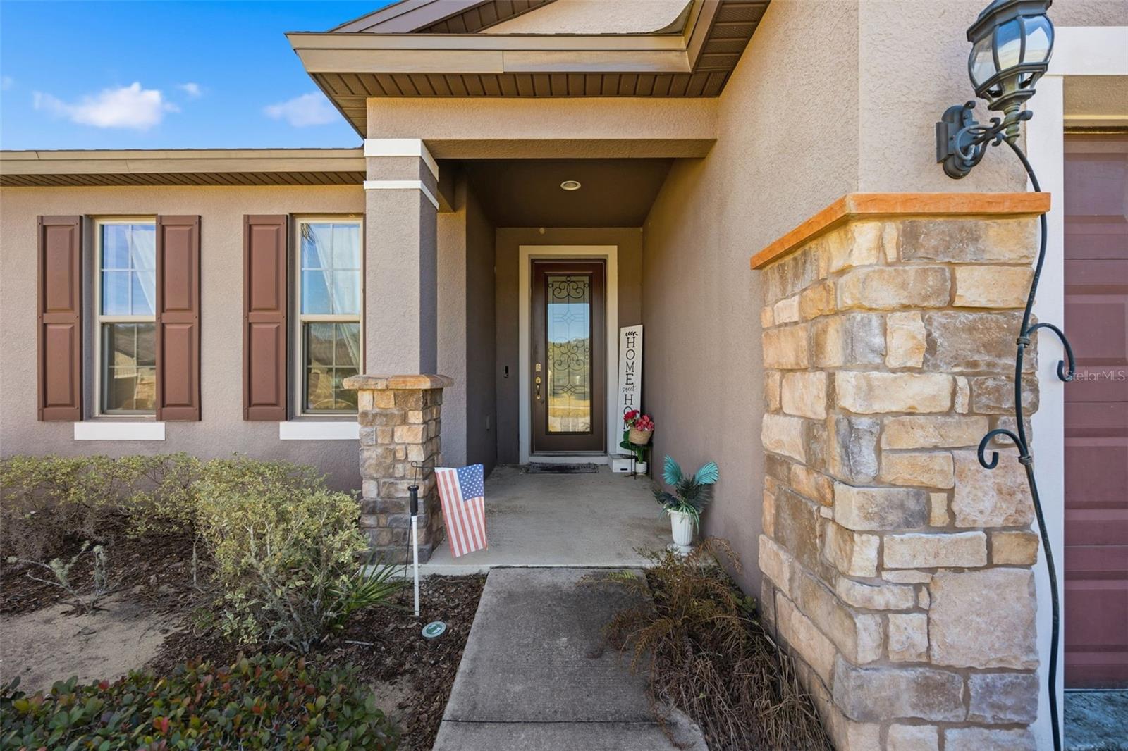 Image 5 of 33 For 8853 Hinsdale Heights Drive