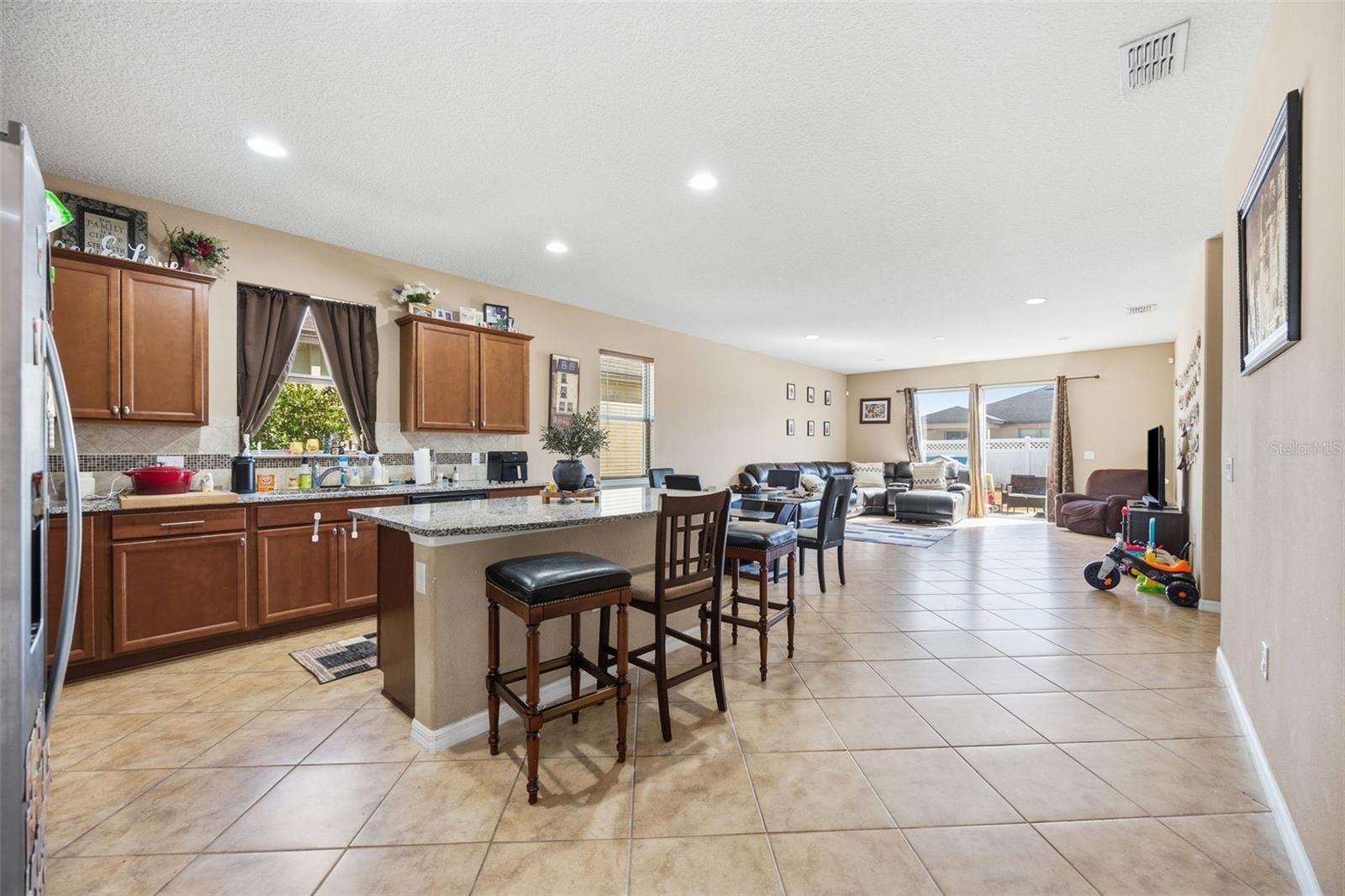 Image 9 of 33 For 8853 Hinsdale Heights Drive