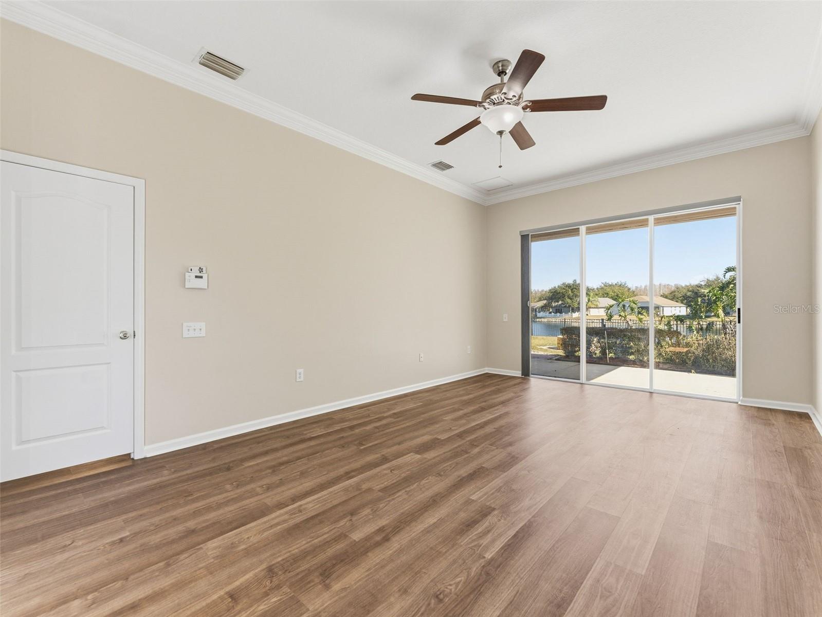 Image 24 of 63 For 5446 Spectacular Bid Drive